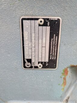 Predám elektromotor s prevodovkou - 2