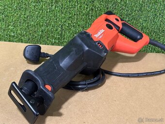 MAKITA Píla chvostovka M4501 s anglickou koncovkou - 2