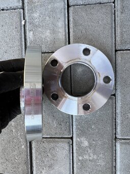 Rozsirovacie podlozky Bmw 20mm - 2
