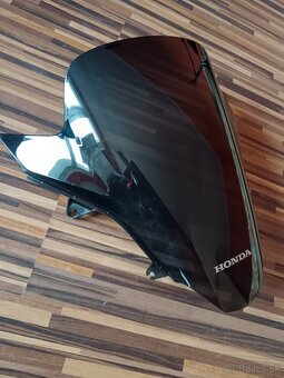 Predám čelný štít na Hondu pcx 125 - 2