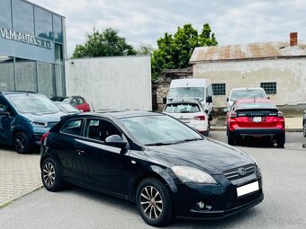 Kia Ceed 3dv. - 2
