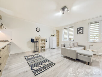 Bosen | Zrekonštruovaný 1 izbový byt v centre mesta, 36m2, L - 2