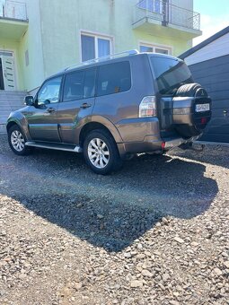 Mitsubishi Pajero 147kw 7 miestne - 2
