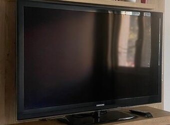 Samsung LED TV 55” (model UE55B7020) - 2