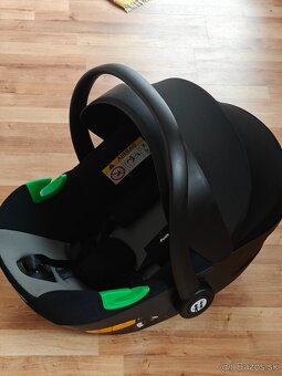 Autosedačka vajíčko - 2
