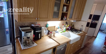 Na predaj zrekonštruovaný 3 izbový byt v Nových Zámkoch - 2