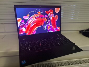 Herný notebook Lenovo ThinkPad P15s Gen2 - 2