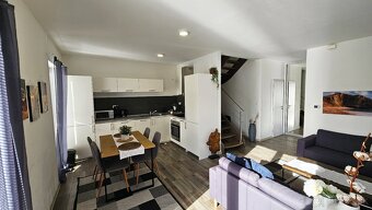 EXKLUZÍVNE Štýlový 4-izbový rodinný dom, 2 kúpeľne, - 2