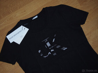 Calvin Klein dámske čierne tričko - 2