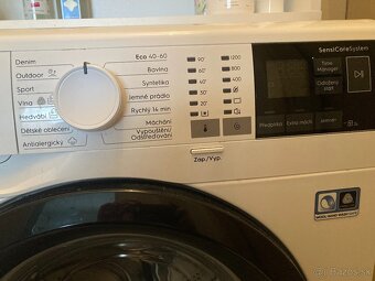 Úzka práčka Electrolux PerfectCare 600 EW6S426BCI - 2