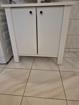 Skrinka pod umývadlo - 2