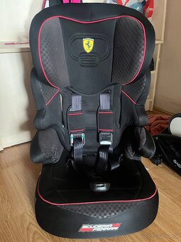 Detská autosedačka Ferrari - 2