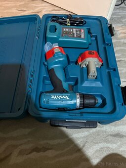 AKU vŕtačka s náhradnou batériou a sadou vrtákov - 2