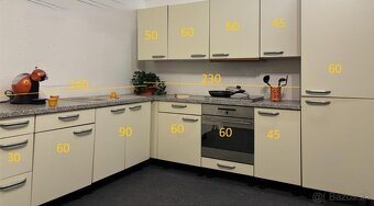 Nadčasová kuchyňa LEONA - 2