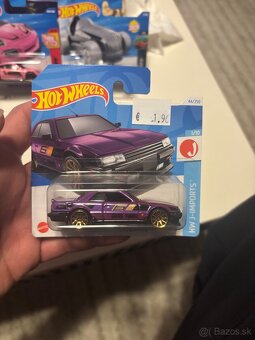 Hotwheels mix autíčok - 2