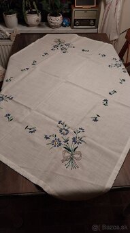Vyšívaný obrus #4 - 2