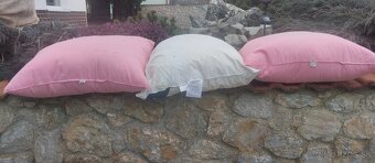 Predám 100 ks používaných vankúšov - 2