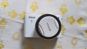 Nikon 1 J1 - 2