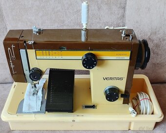 Šijací stroj Veritas. - 2