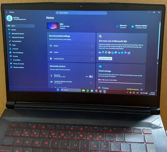 MSI GF63 Thin – RTX 4050 / 16GB RAM – TOP stav + bonusy - 2