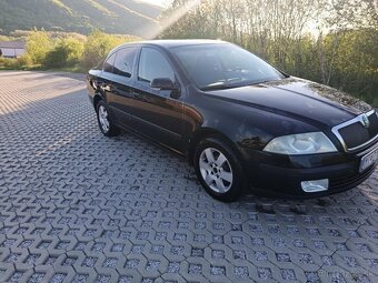 Predam Škoda Octavia 2 1.9 77 kw - 2