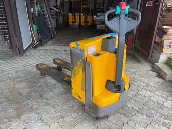 Elektrický paletový vozík - 2