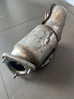 Originálny katalyzátor Peugeot/Citroën – OEM 1617418080 - 2