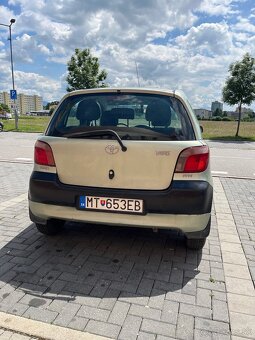 Toyota Yaris 1.0 (2002) – 128 000 km, STK/EK do 9/2026 - 2