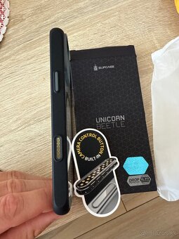 Obal iPhone 16 pro max - 2