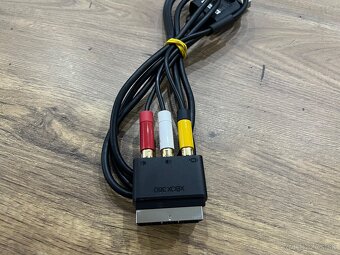 Originál scart kábel na Xbox 360 - 2