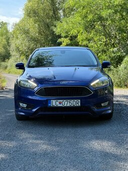 Ford Focus ST-Line 1.5 Ecoboost - 2