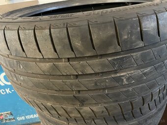 Predám Bridgestone potenza S005 235/35 R19 91Y - 2
