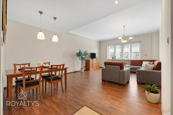 Príjemný tichý byt s terasou v historickom centre mesta - 2