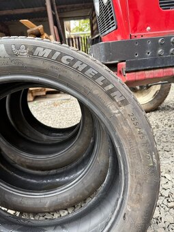 255/45 R20 Michelin Pilot Alpin 5 SUV zimne pneu - 2