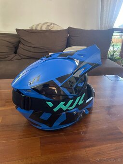 Motocrossová prilba - 2