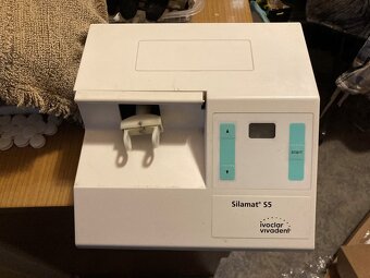 Laboratórna vysokorýchlostná trepačka amalgamátor Silamat S5 - 2