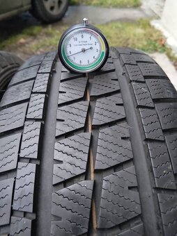 215/65 16 C 2 ks zimné/celoročné. - 2