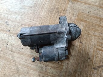 Štartér s bmw e39 520d - 2
