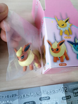 Pokémon figúrka Flareon - 2