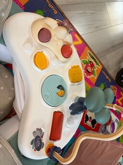 Detská sedačka s hracím stolíkom Smoby - 2