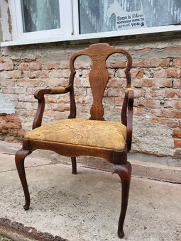 Starožitné kreslo - 2