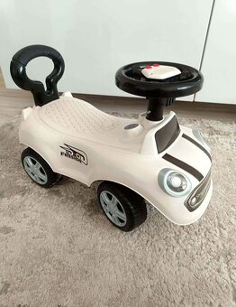 Autíčko s melódiami - 2