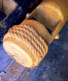 Strongman loglift - 2