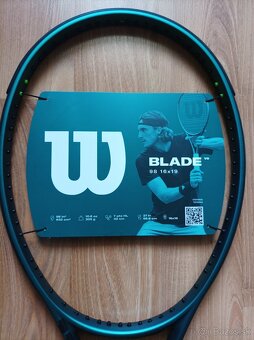 Tenisová raketa WILSON BLADE 98 V9.0 - 2