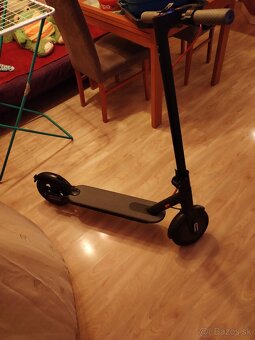 Elektrická kolobežka 350W max 30 km/h , skladacia M365 Pro - 2