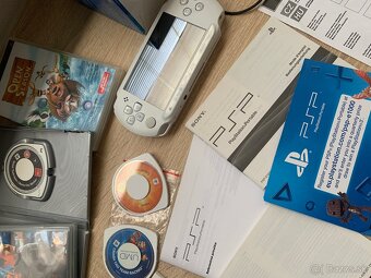 Sony PSP E-1004 Ice White – Crash Pack (v top stave) - 2