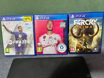 Playstation 4 - 2