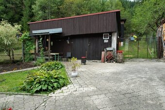 Samostatne stojaci rodinný dom s veľkým pozemkom - Staškov - 2