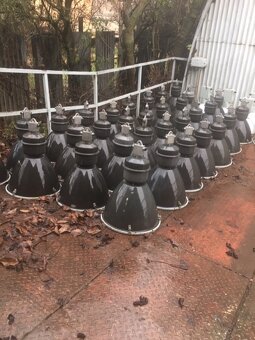 Staré priemyselné lampy , staré lampy - 2