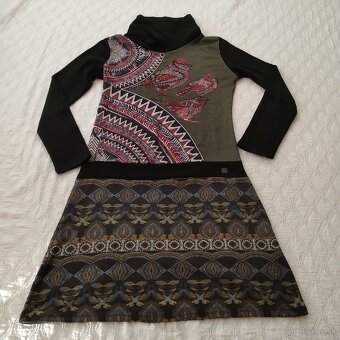 Pletené elastické šaty s dlhým rukávom, vel. L - 2